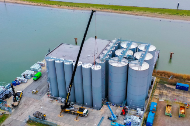 6 pieces 300m3 stainless steel storage tanks